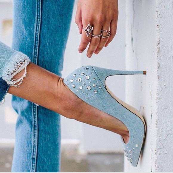 Aldo Shoes - Aldo Heels tag says 9 these run small.